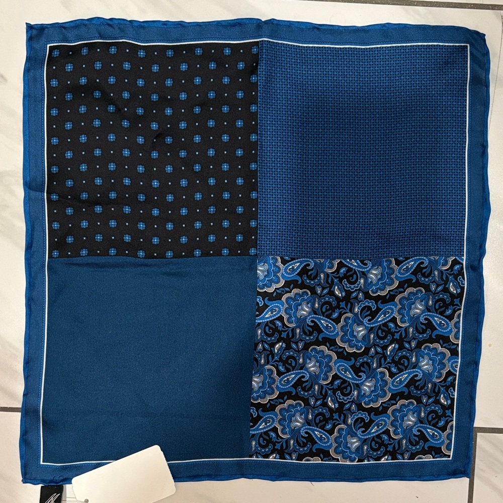 Medallion Blue and Black silk Patterned Pocket Square
